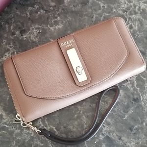 Guess wallet